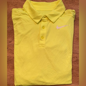 Nike‎ Dri Fit Boy’s X Large 3 Button Collar Short Sleeve Neon Yellow Golf Shirt